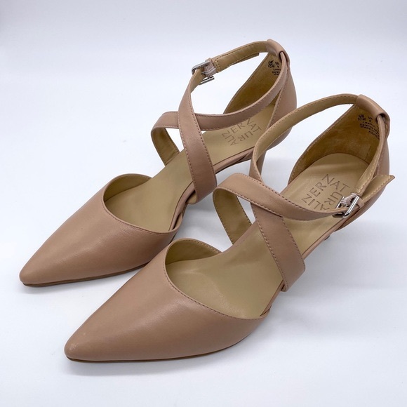Naturalizer Asher Barely Nude Heels - Picture 5 of 6